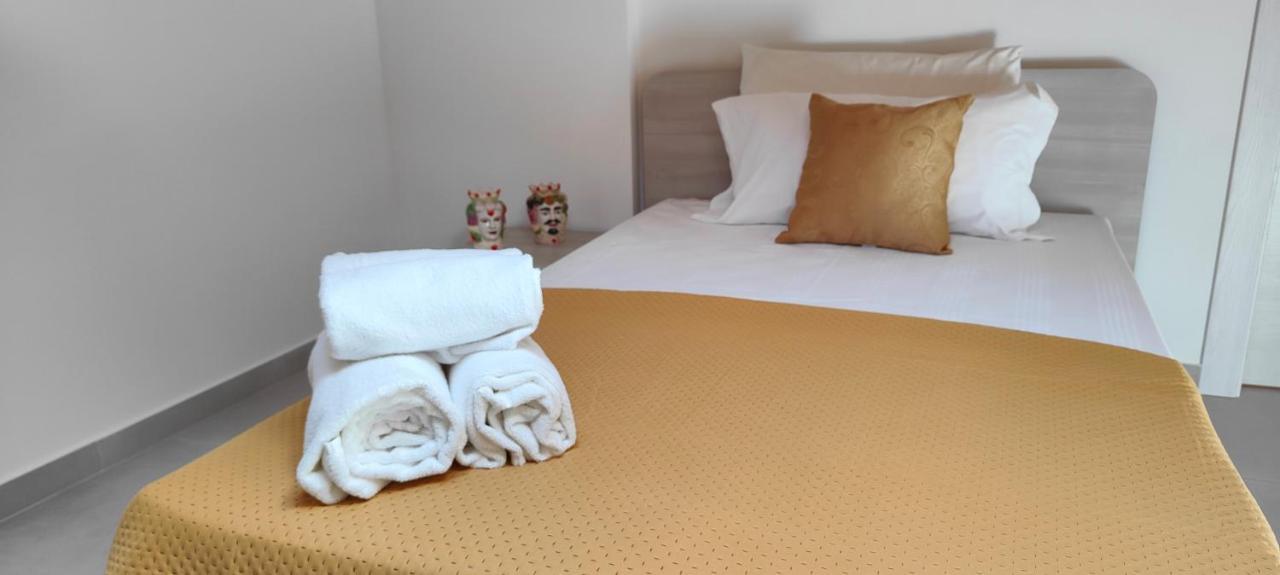 Casa Vacanze Rainbow, Siracusa Syracuse Bagian luar foto