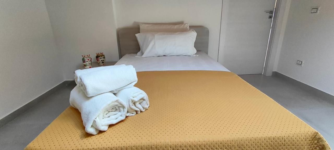 Casa Vacanze Rainbow, Siracusa Syracuse Bagian luar foto